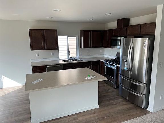 5th image of 7234 42nd St NE