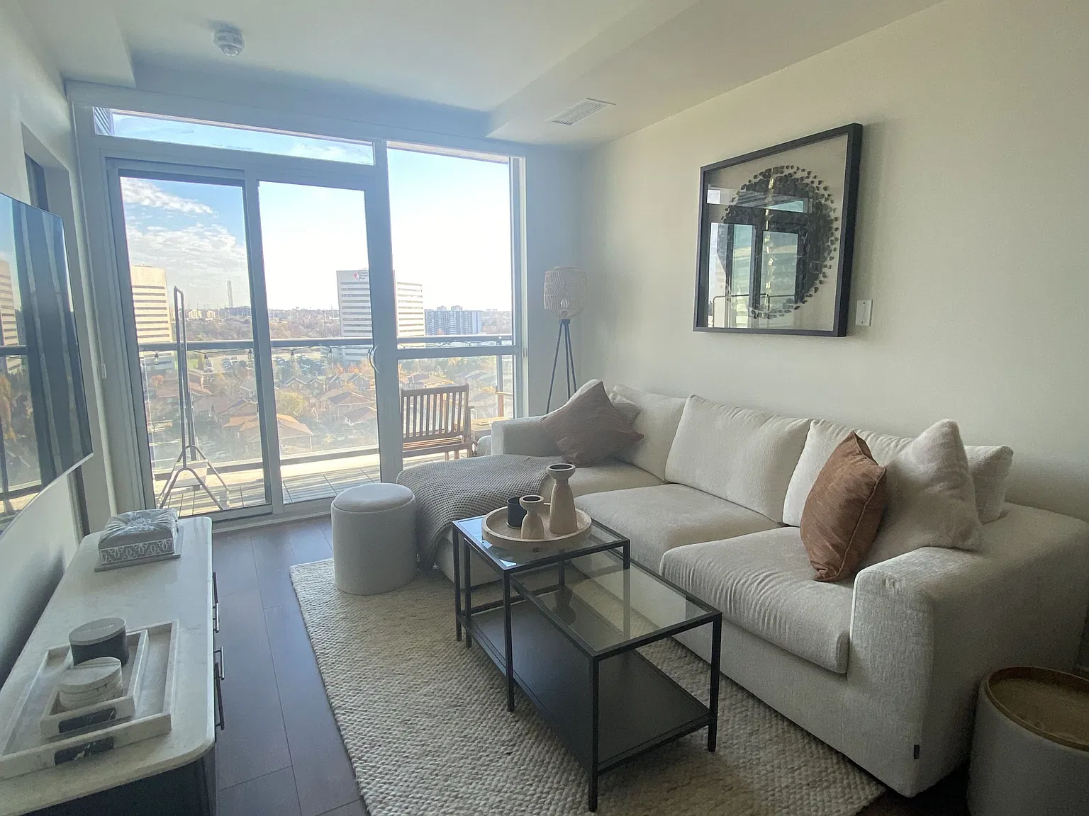 2 bed, $2,500 — Photo 3