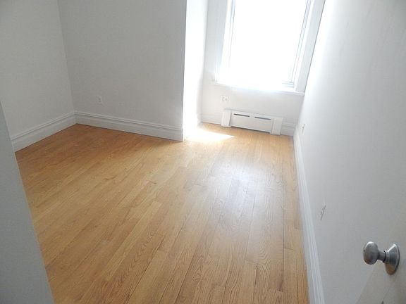 4th image of 73 Saint Marks Ave APT B2