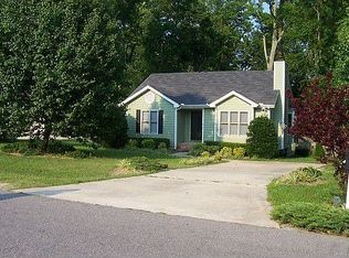 1012 Alderleaf Dr, Fuquay Varina, NC 27526