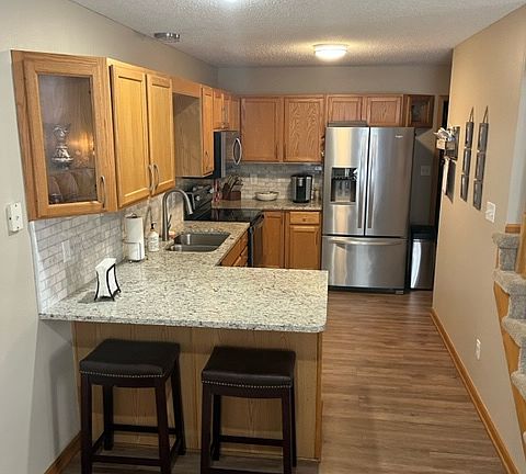 3rd image of 6855 Woodland Ave Unit 103