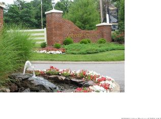 3638 Woodland Lakes Dr, Floyds Knobs, IN 47119