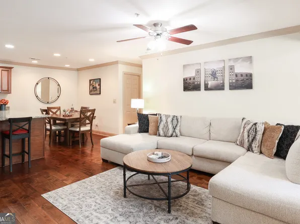 204 Madison Ln SE, Smyrna, GA 30080