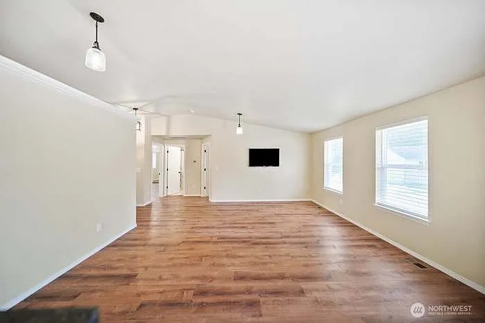5904 157th Street Ct E #5904 — Photo 4