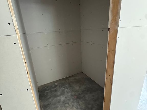 5th image of 5838 N Summerfield Point