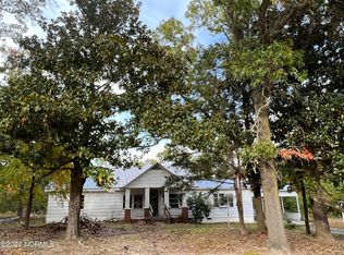 764 Juniper Lake Rd, West End, NC 27376