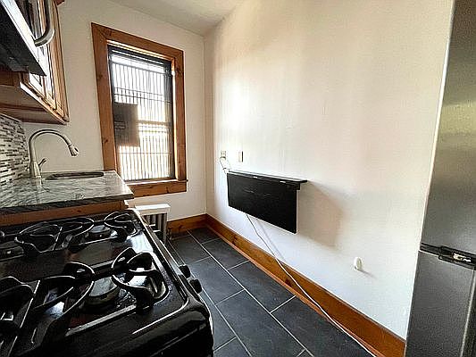 5th image of 457 7th Ave APT 3f