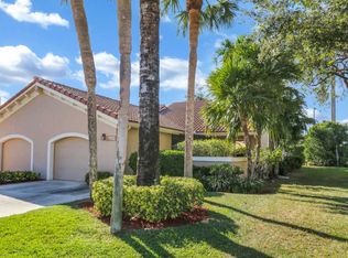21569 Altamira Ave, Boca Raton, FL 33433