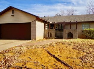 3824 N Bella Vista Dr, Midwest City, OK 73110
