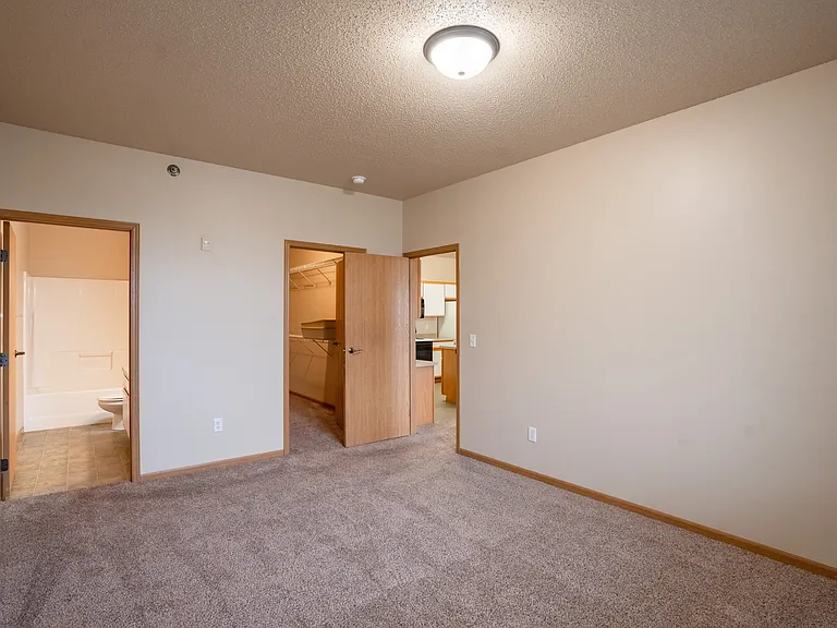Fargo, ND West Lake Apartments | Bedroom