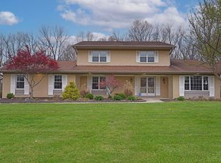525 Riddle Rd, Mount Healthy, OH 45231
