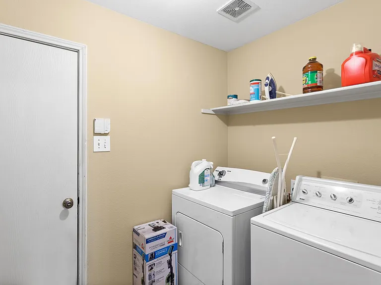 1116 Piedmont Dr — Photo 18