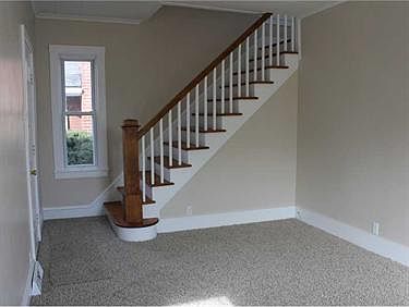 3rd image of 406 Byng St