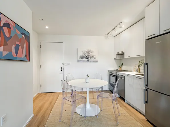 955 Sterling Place image 4 of 11