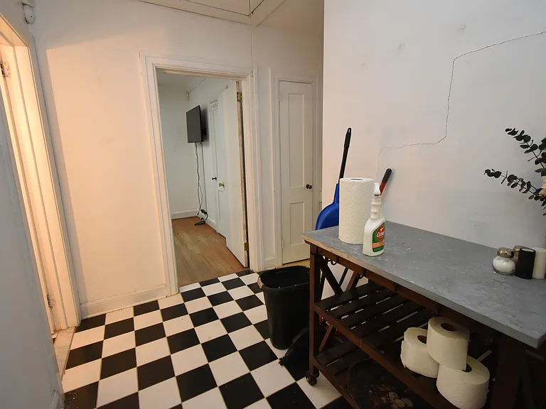 2603 W Carver St — Photo 22