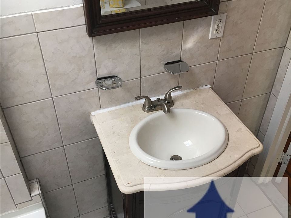 978431f