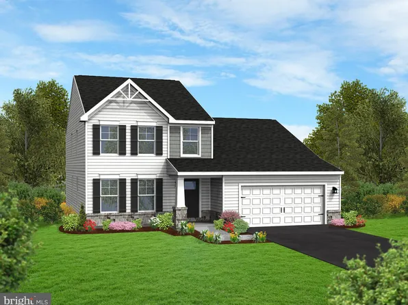 10 Long Bend Dr, Carlisle, PA 17015