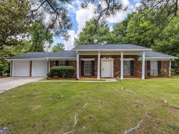 2053 Wellborn Rd, Lithonia, GA 30058
