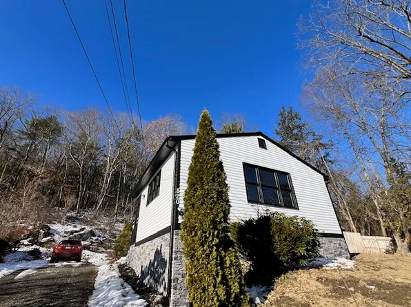 820 N King St, Northampton, MA 01060