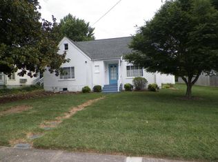 714 N Broad St, Salem, VA 24153