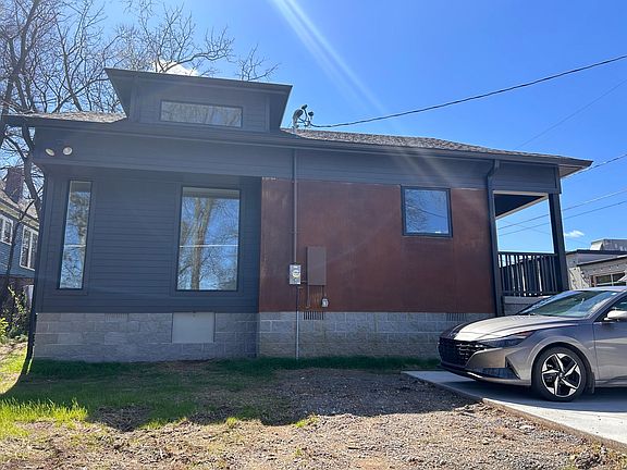 3rd image of 1107 Granada Ave #B