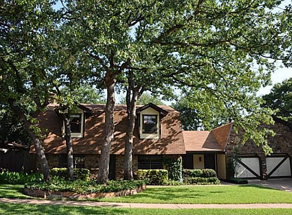 2nd image of 3013 Willow Ln