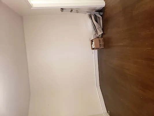 Rented by Audrey Perlman | media 10