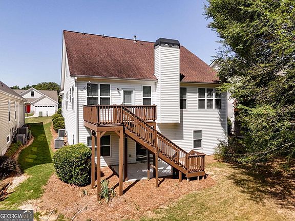 2nd image of 110 Scenic Hills Dr