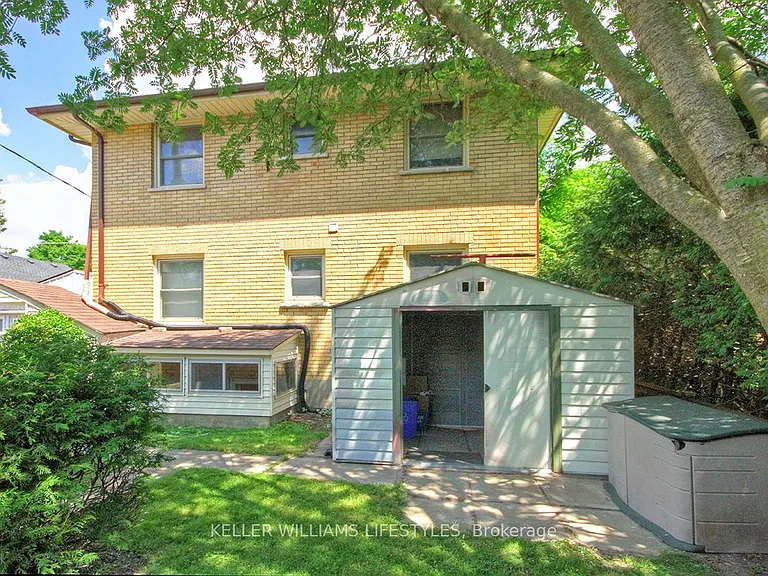 84 Wilson Ave #MAIN — Photo 33