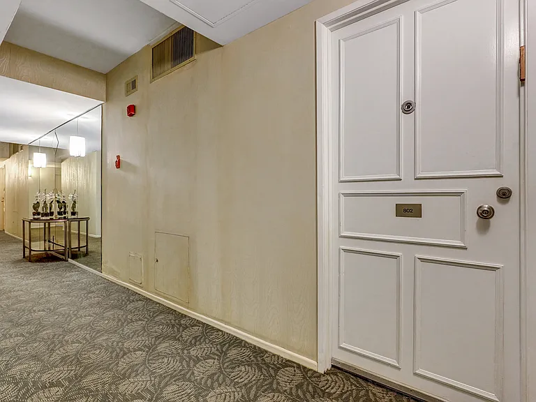 10787 Wilshire Blvd #802 — Photo 7