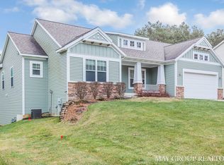 2300 Pine Run Ct SE, Kentwood, MI 49546