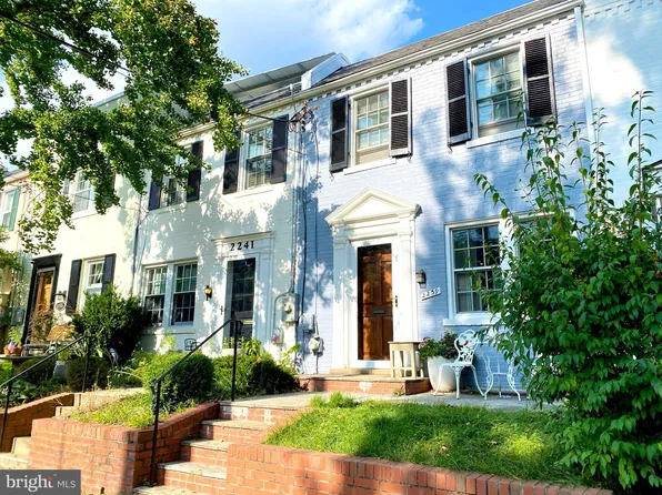 2239 Observatory Pl NW, Washington, DC 20007