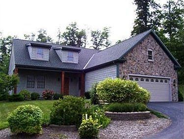 1st image of 547 Honeysuckle Ln