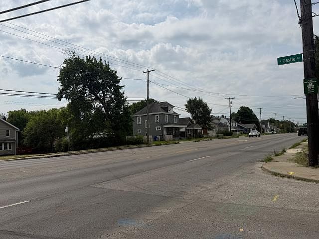 1st image of 2643 S High St