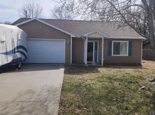 110 Kopp Dr, Manhattan, KS 66502