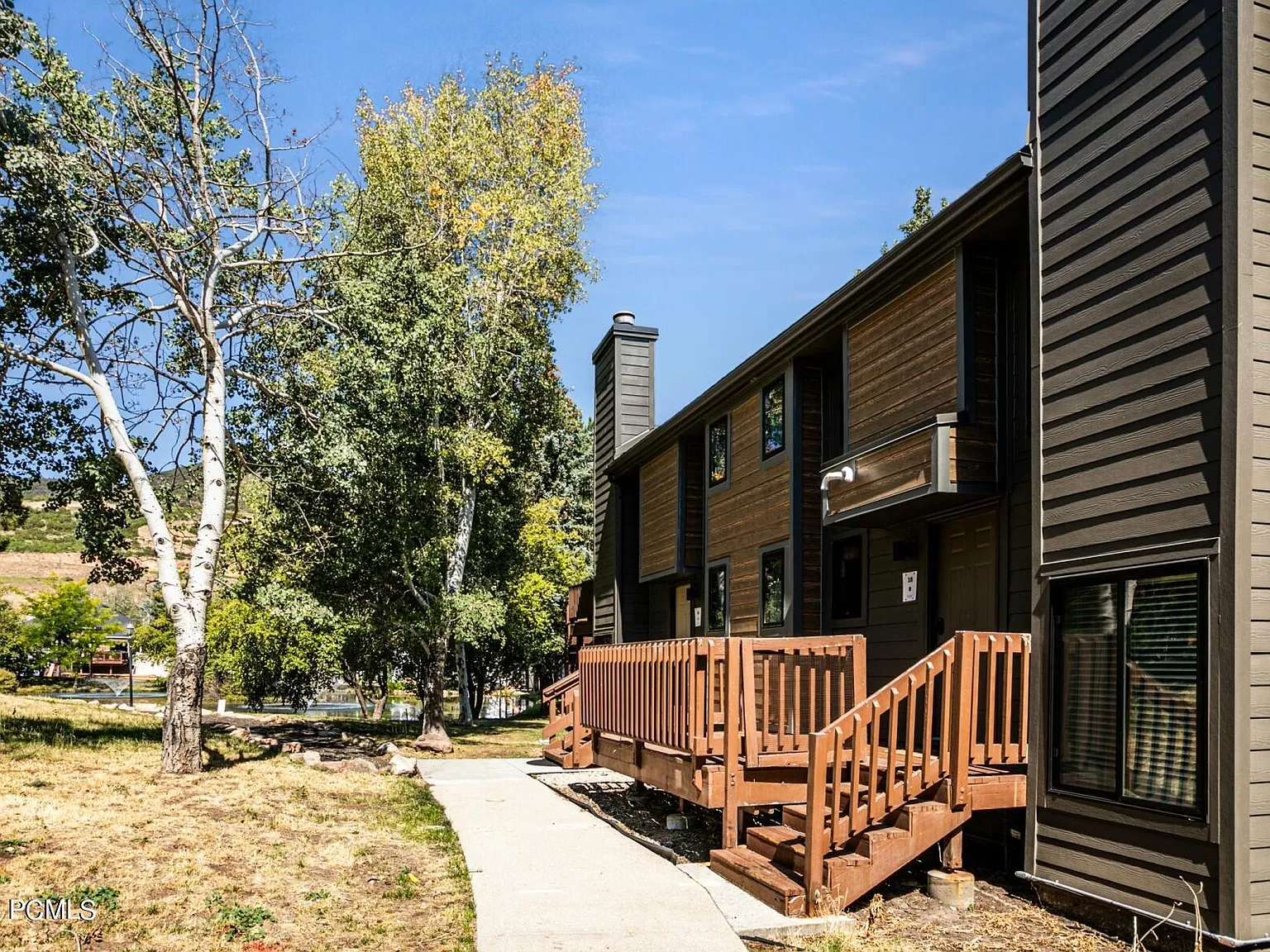 2 bed, 1296 sqft, $3,800 — Photo 3