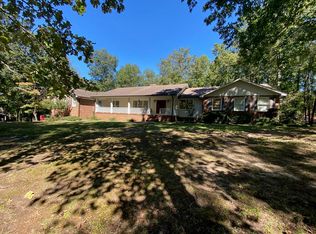 471 Country Estates Dr, Hamilton, AL 35570