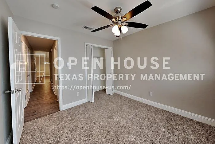 1742 Sterling Ln — Photo 14