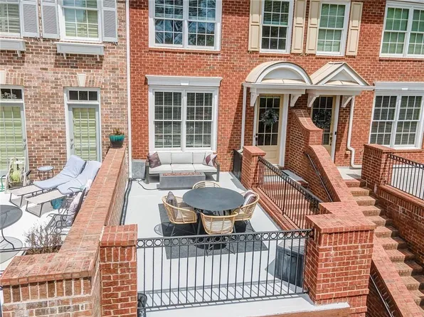 6013 Waters Edge Trl, Roswell, GA 30075