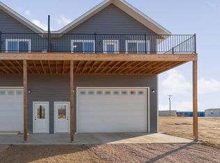27894 Tiki Trl, Hot Springs, SD 57747
