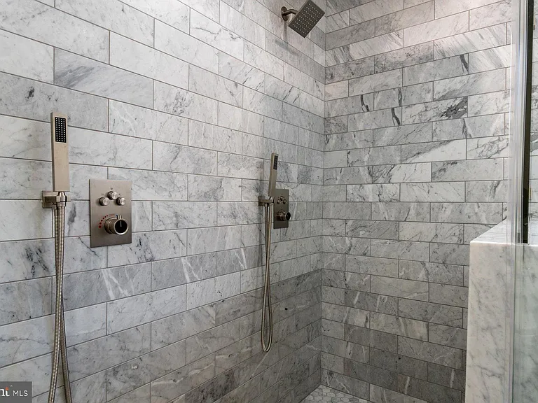 2942 Southaven Dr — Photo 18
