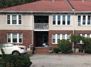 11 Craven Cir FLOOR 1, Waltham, MA 02452