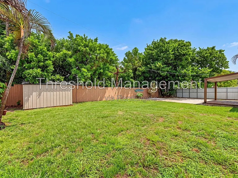 19632 NE 12th Pl — Photo 20