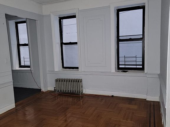 3rd image of 85 Clarkson Ave APT 1D
