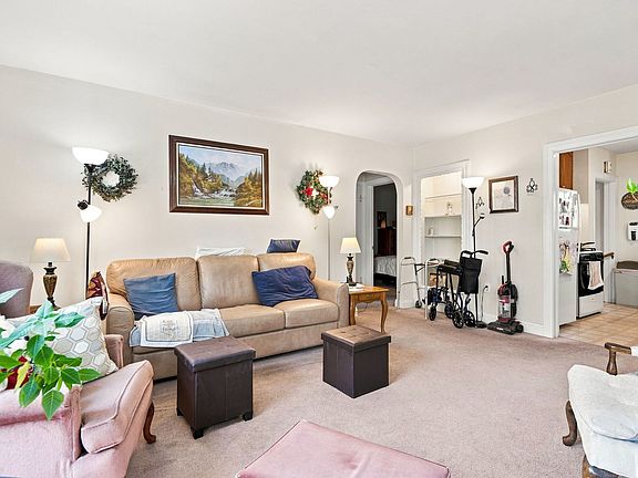 4th image of 331 W 29th St