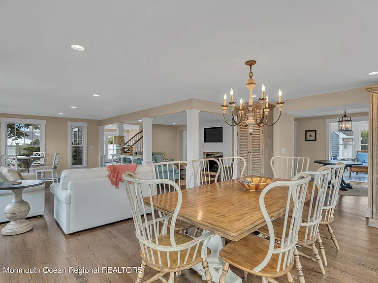 35 Bristol Pl — Photo 11