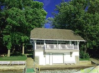 509 Valley Rd, Twin Lakes, WI 53181