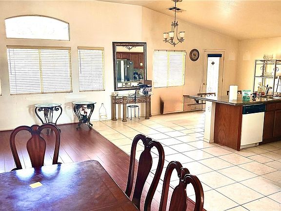 5th image of 814 Hunters Ridge Way
