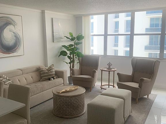 3rd image of 6039 Collins Ave APT 1722