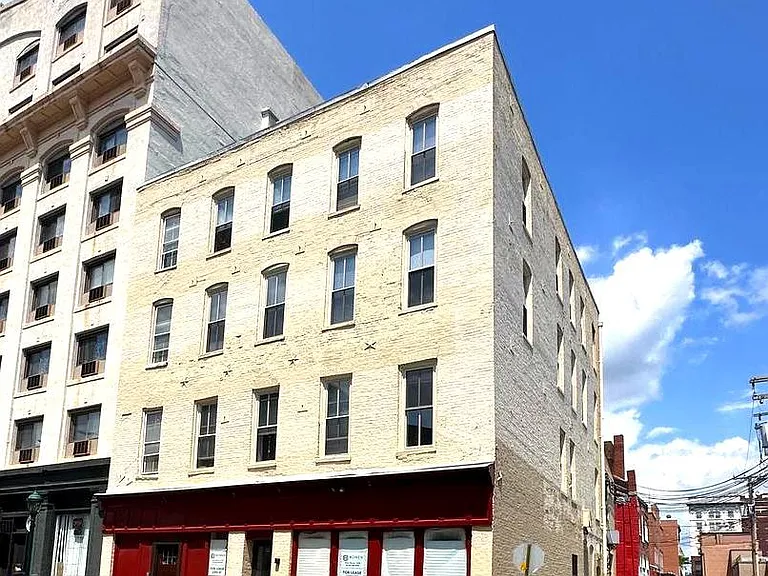 64 W Antietam St #7 — Photo 2